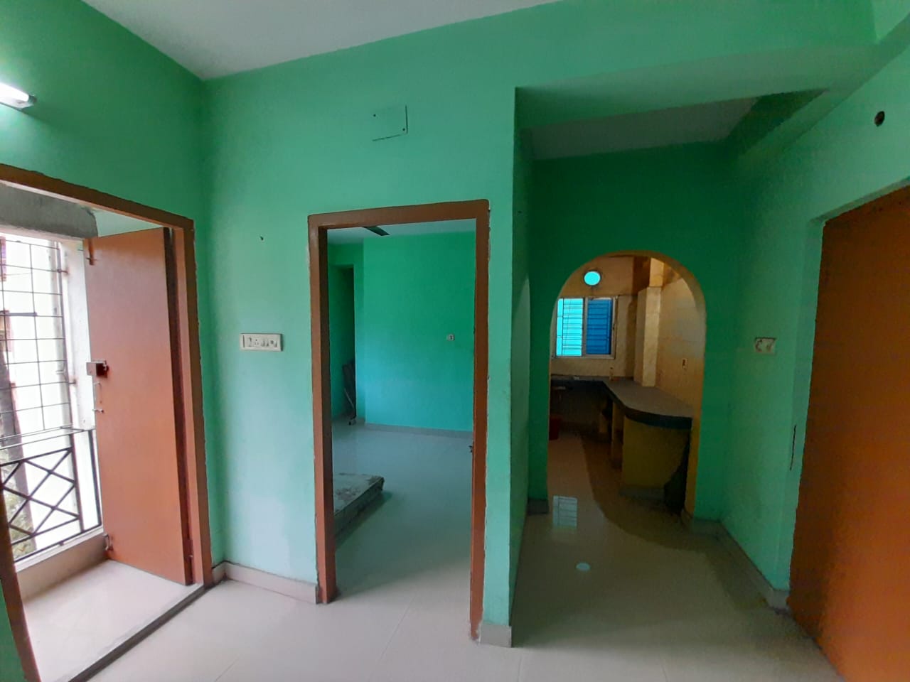 for-rent-2-bhk-flat-apartment-at-kaikhali1748237156