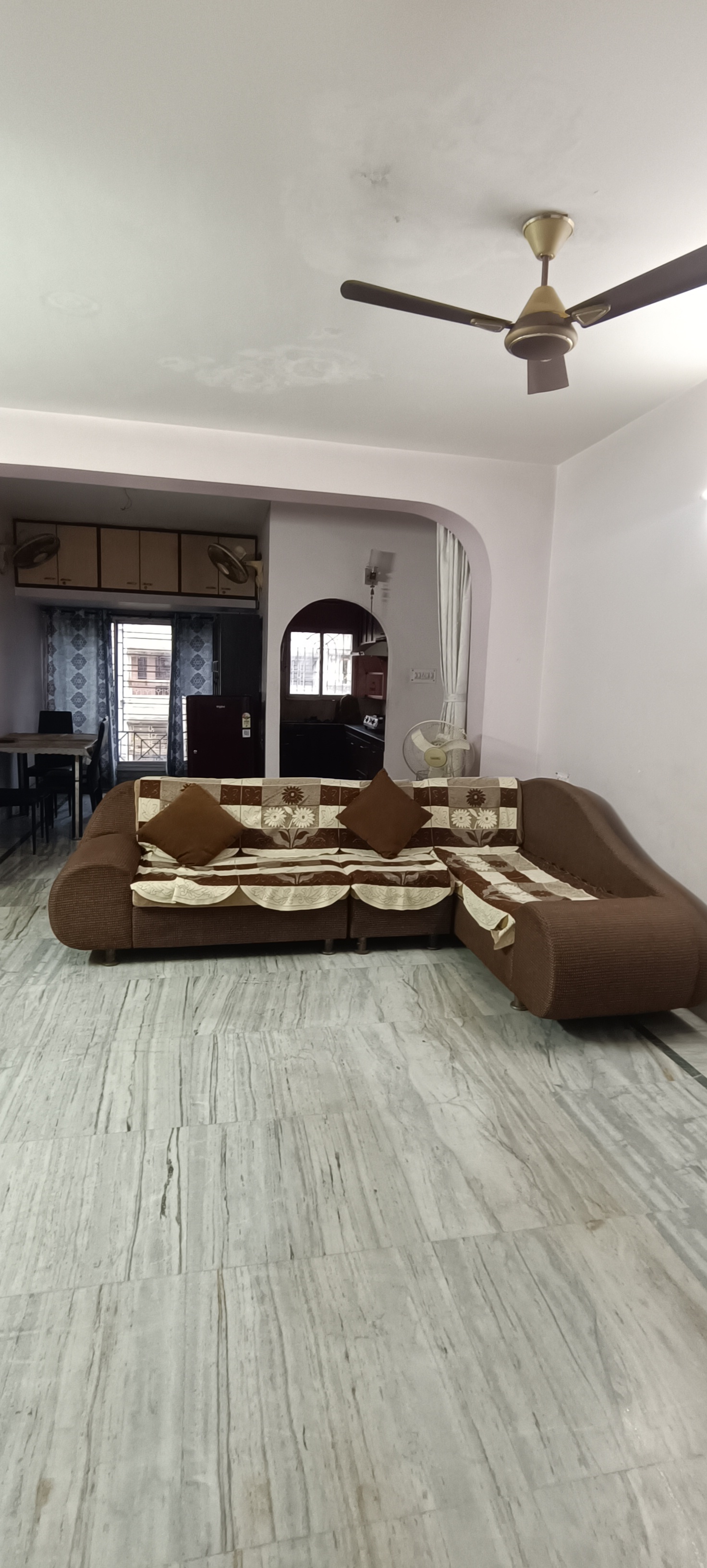 1-bhk-flat-apartment-for-rent-at-kaikhali1749794571