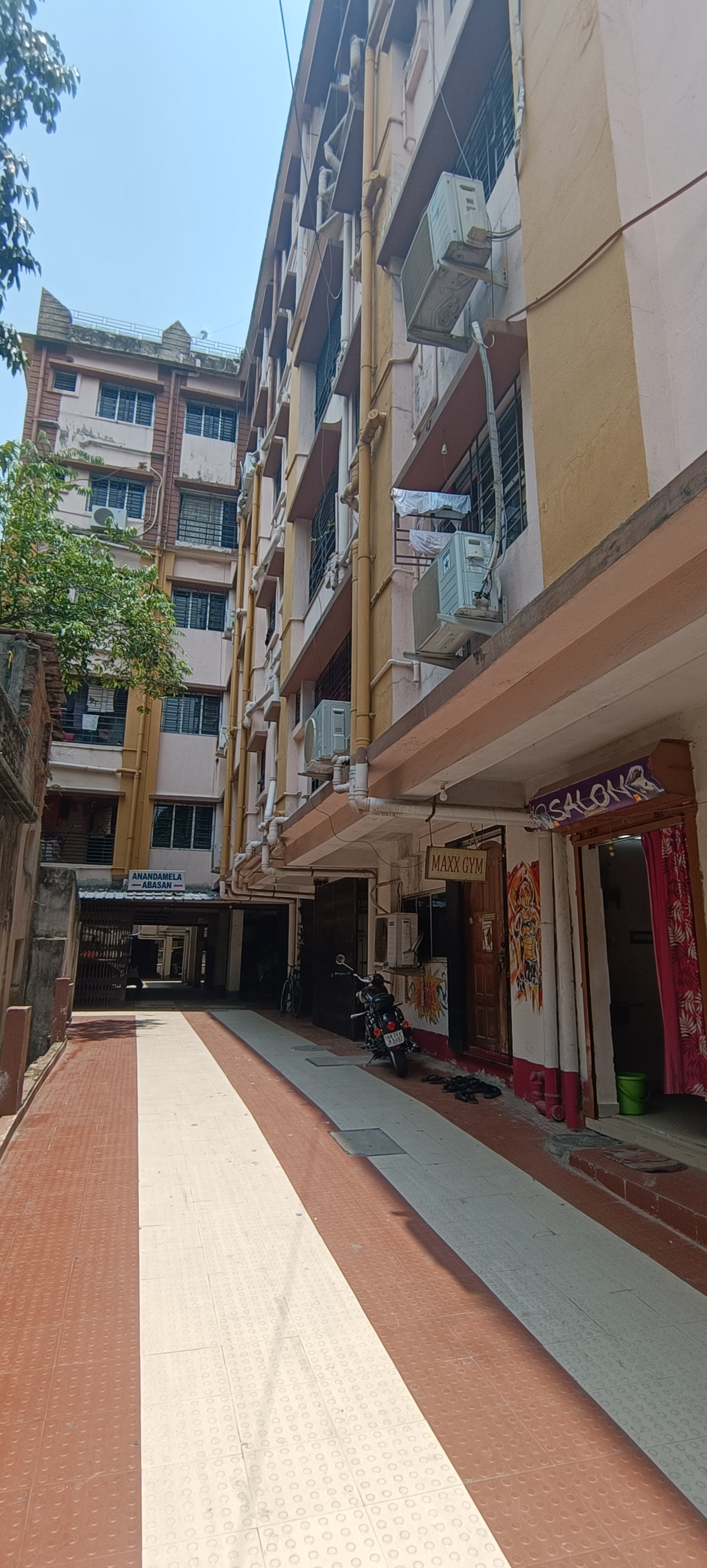 for-rent-2-bhk-flat-complex-at-kaikhali1750751169