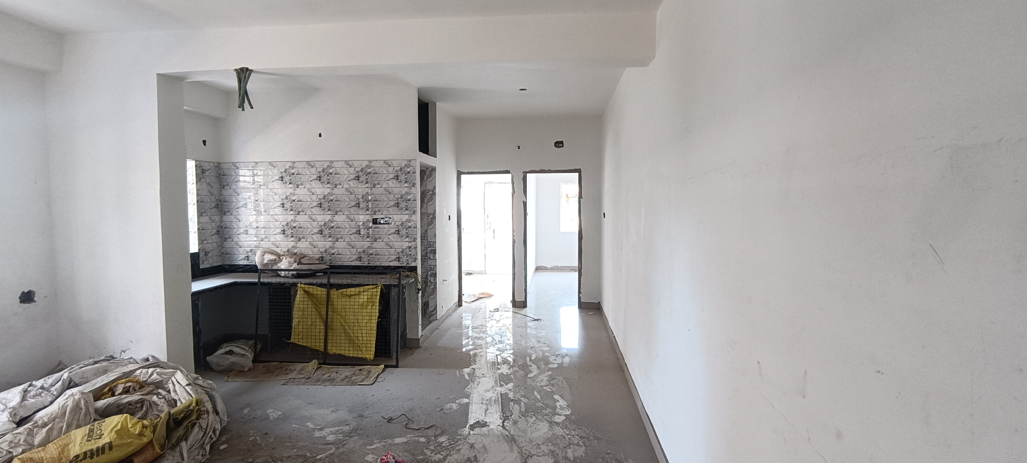 for-sale-2-bhk-flat-apartment-at-kaikhali1755177913