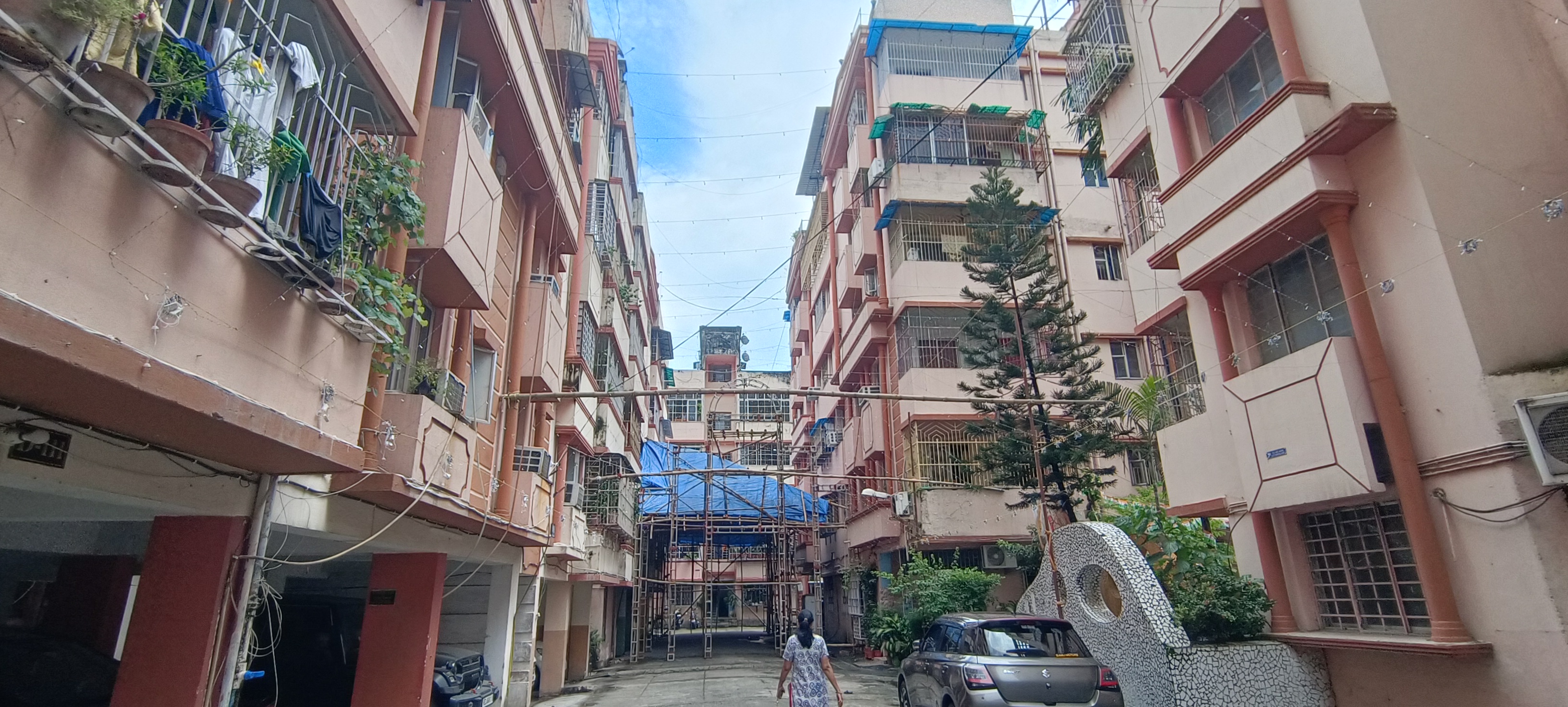 for-rent-2-bhk-flat-complex-at-kaikhali1758018925