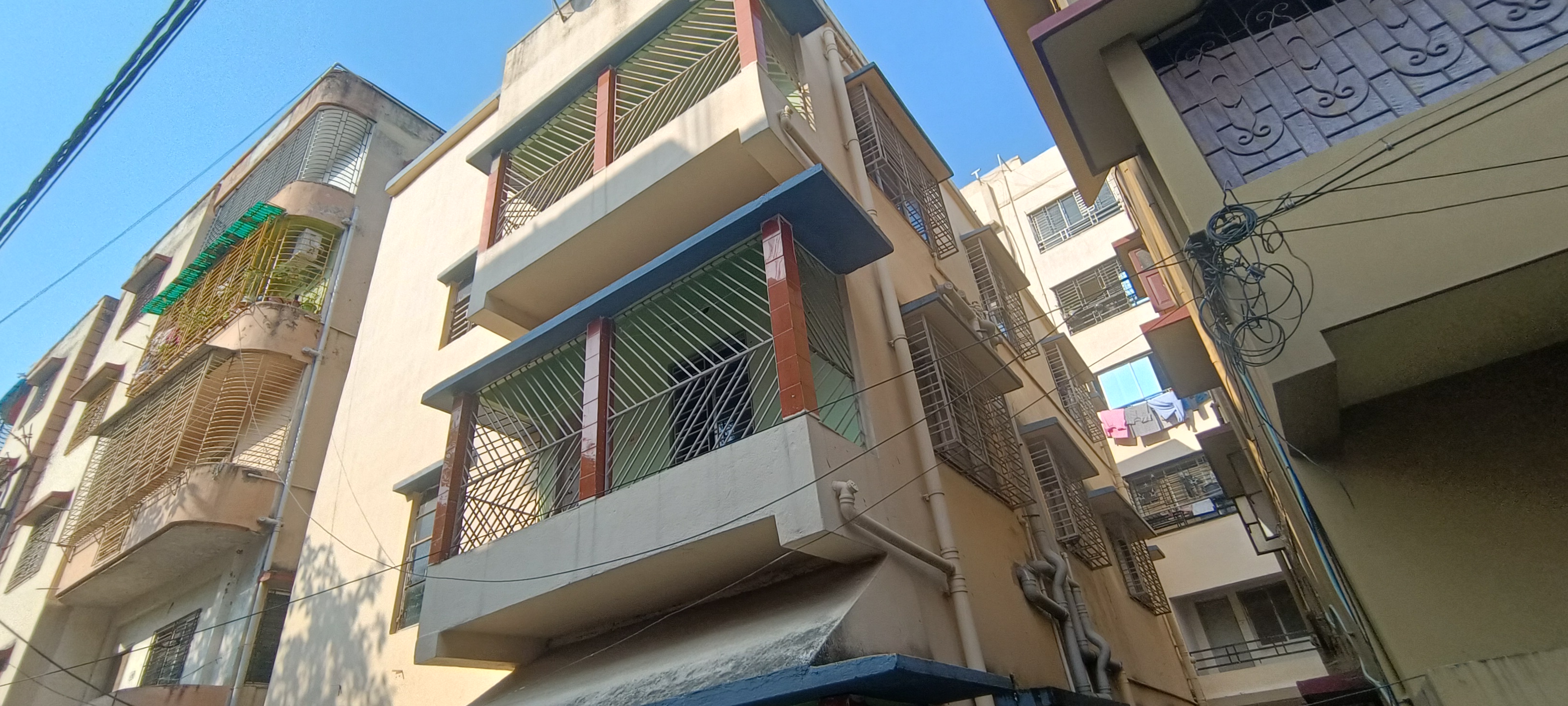 for-rent-8-bhk-residential-house-at-kaikhali1766055629