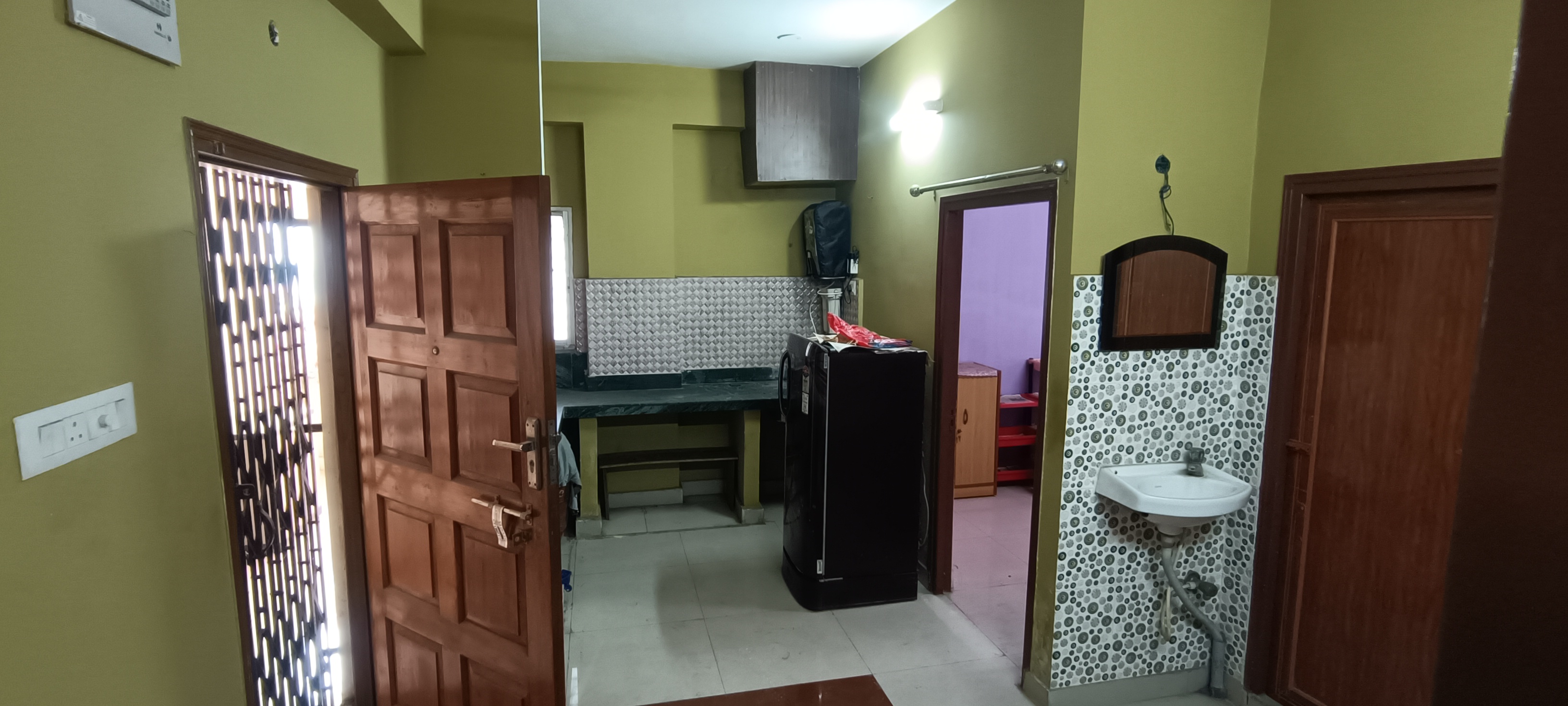 for-rent-2-bhk-flat-semi-complex-at-kaikhali1768660196