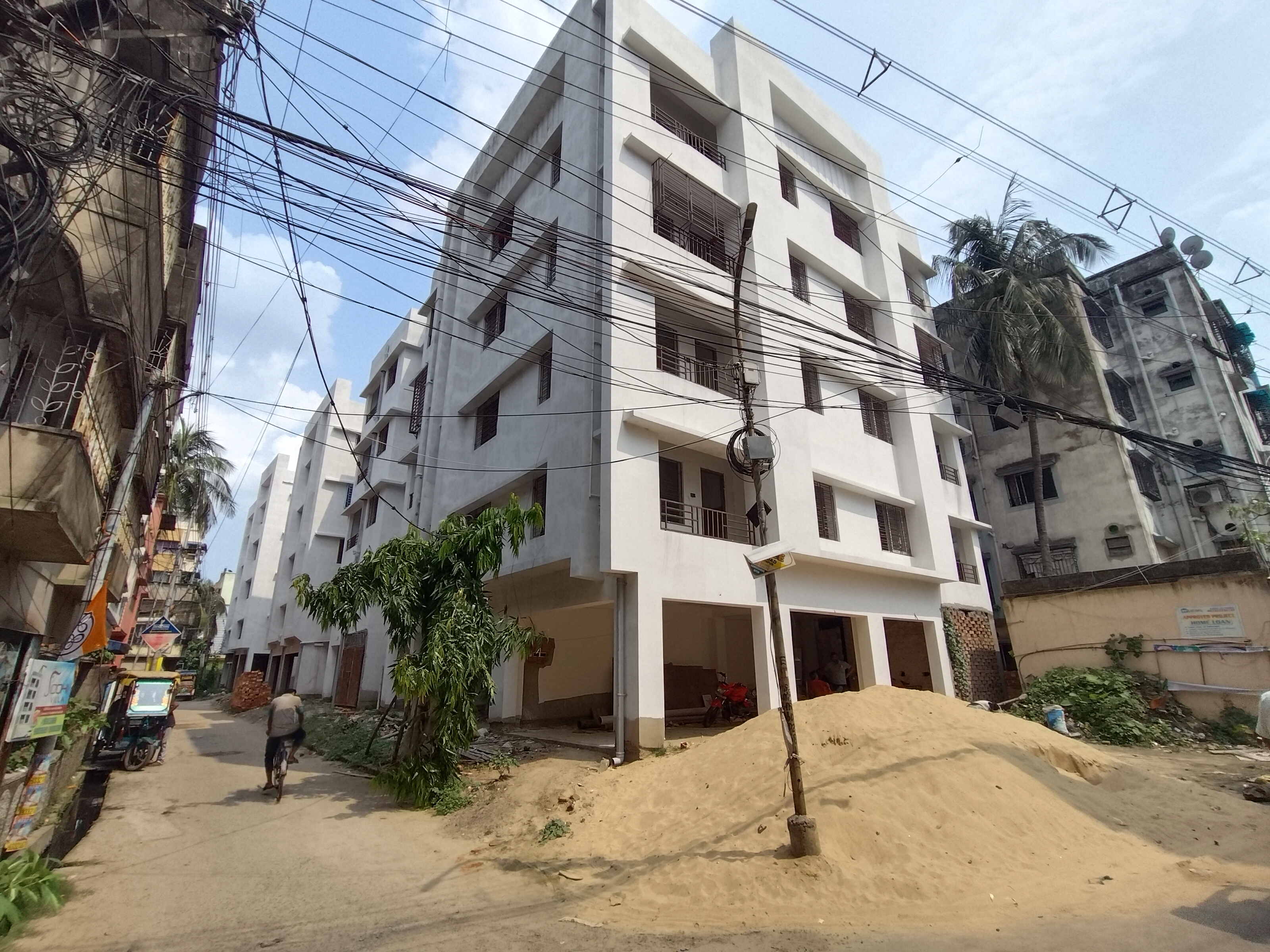 for-sale-2-bhk-flat-semi-complex-at-haldiram1779010179