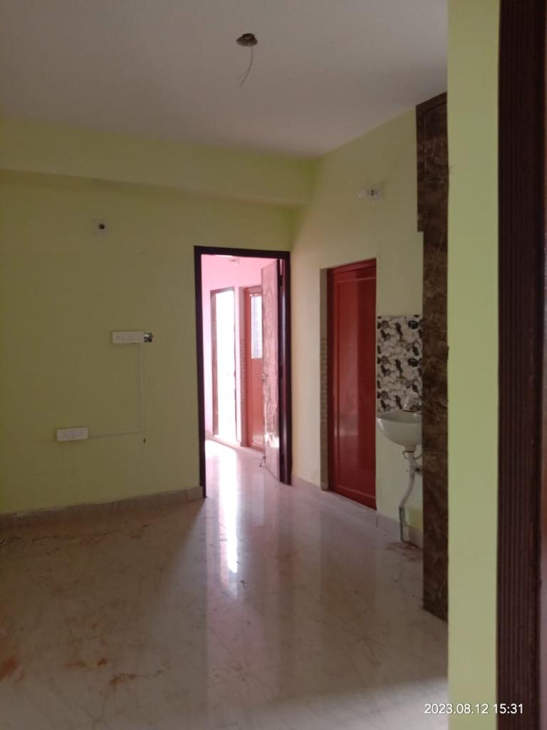 for-rent-2-bhk-flat-apartment-at-kaikhali1779632625