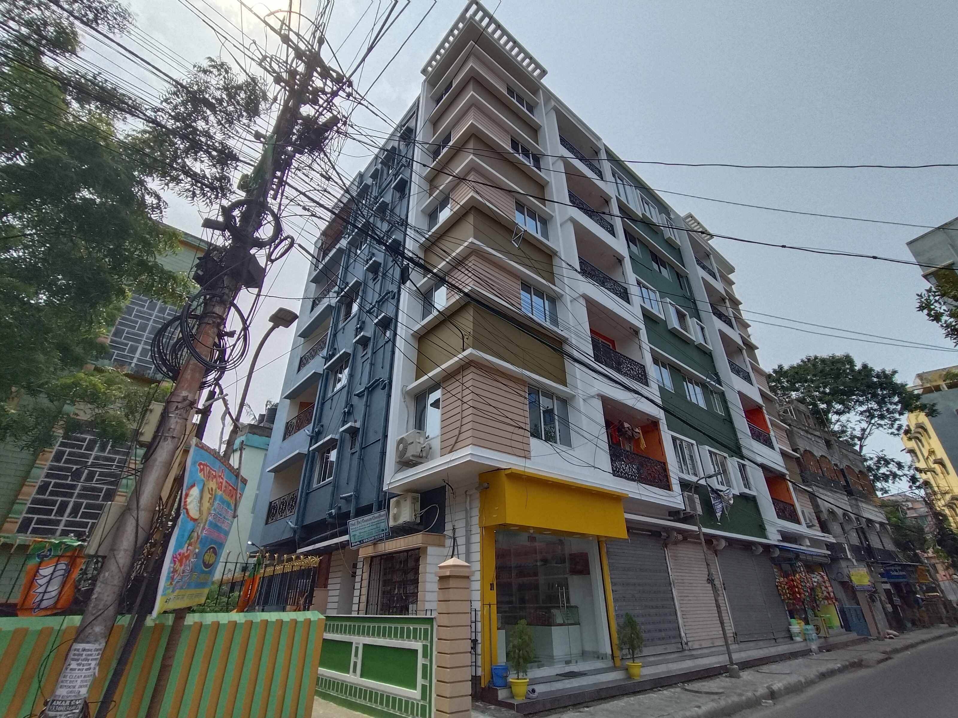 for-sale-2-bhk-flat-apartment-at-baguiati1781003183