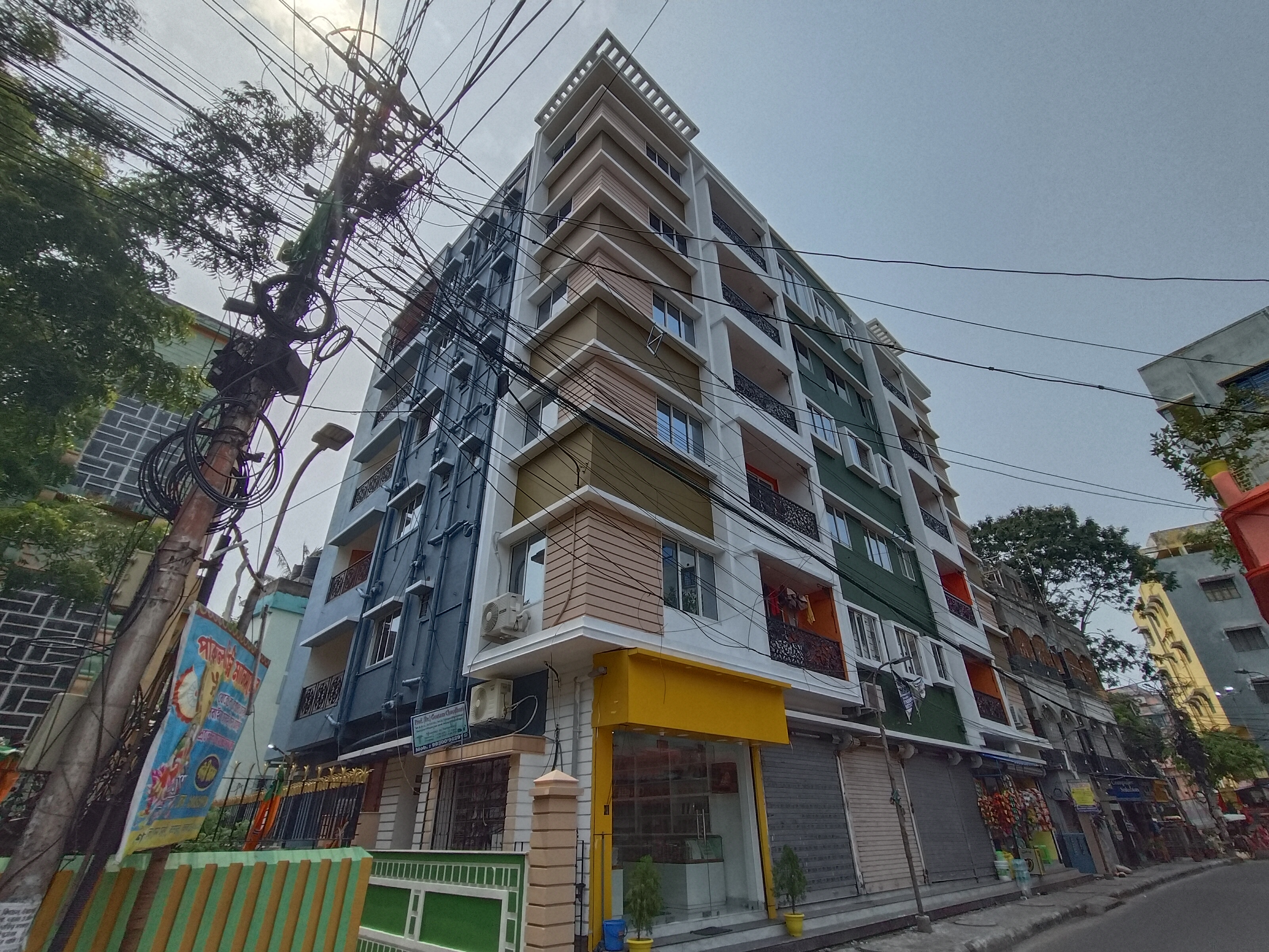 for-sale-1-bhk-flat-apartment-at-baguiati1781004574