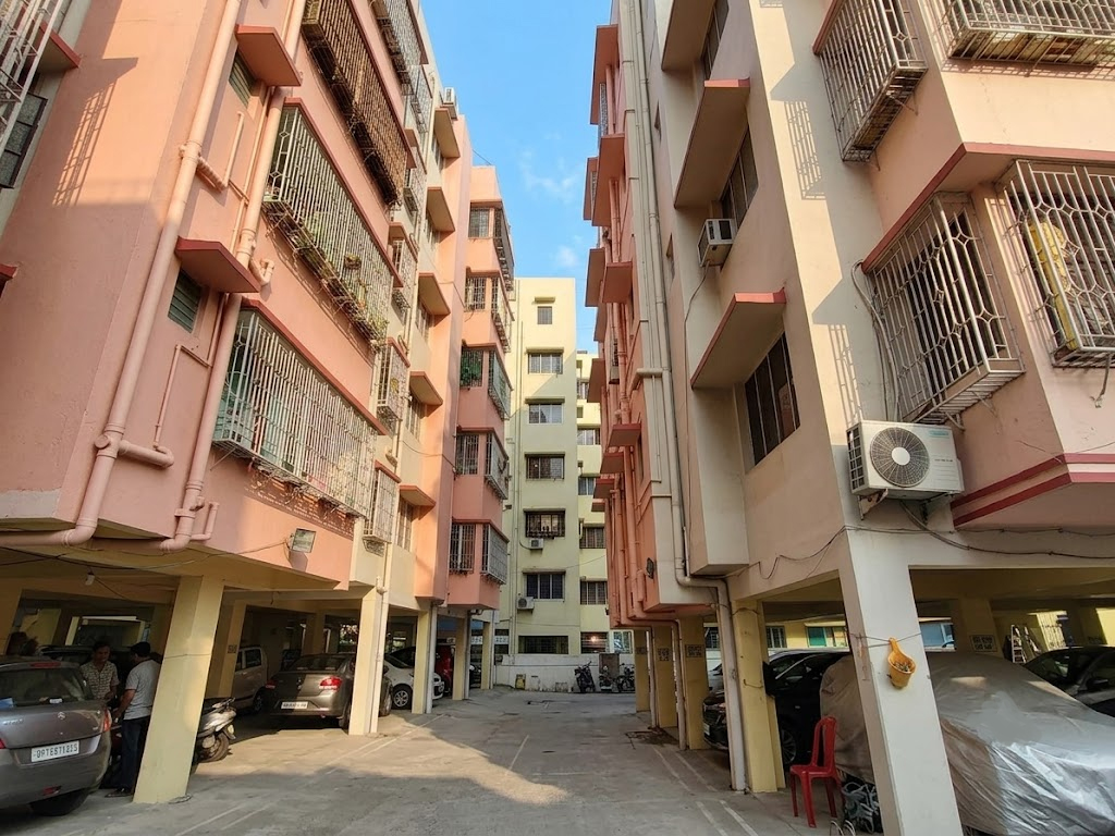 for-rent-3-bhk-flat-semi-complex-at-kaikhali1775051495