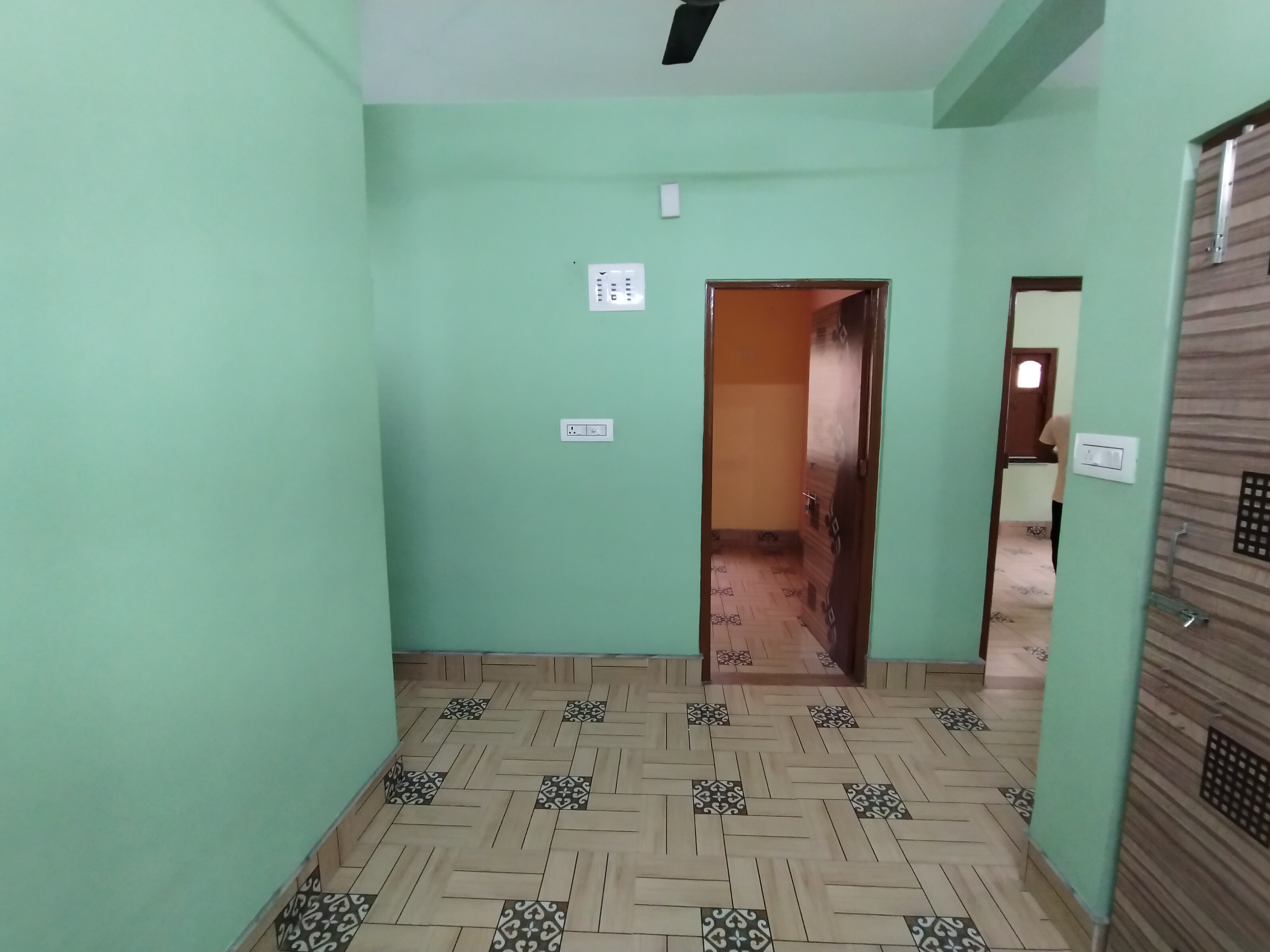 for-sale-2-bhk-flat-house-at-kaikhali1782803686