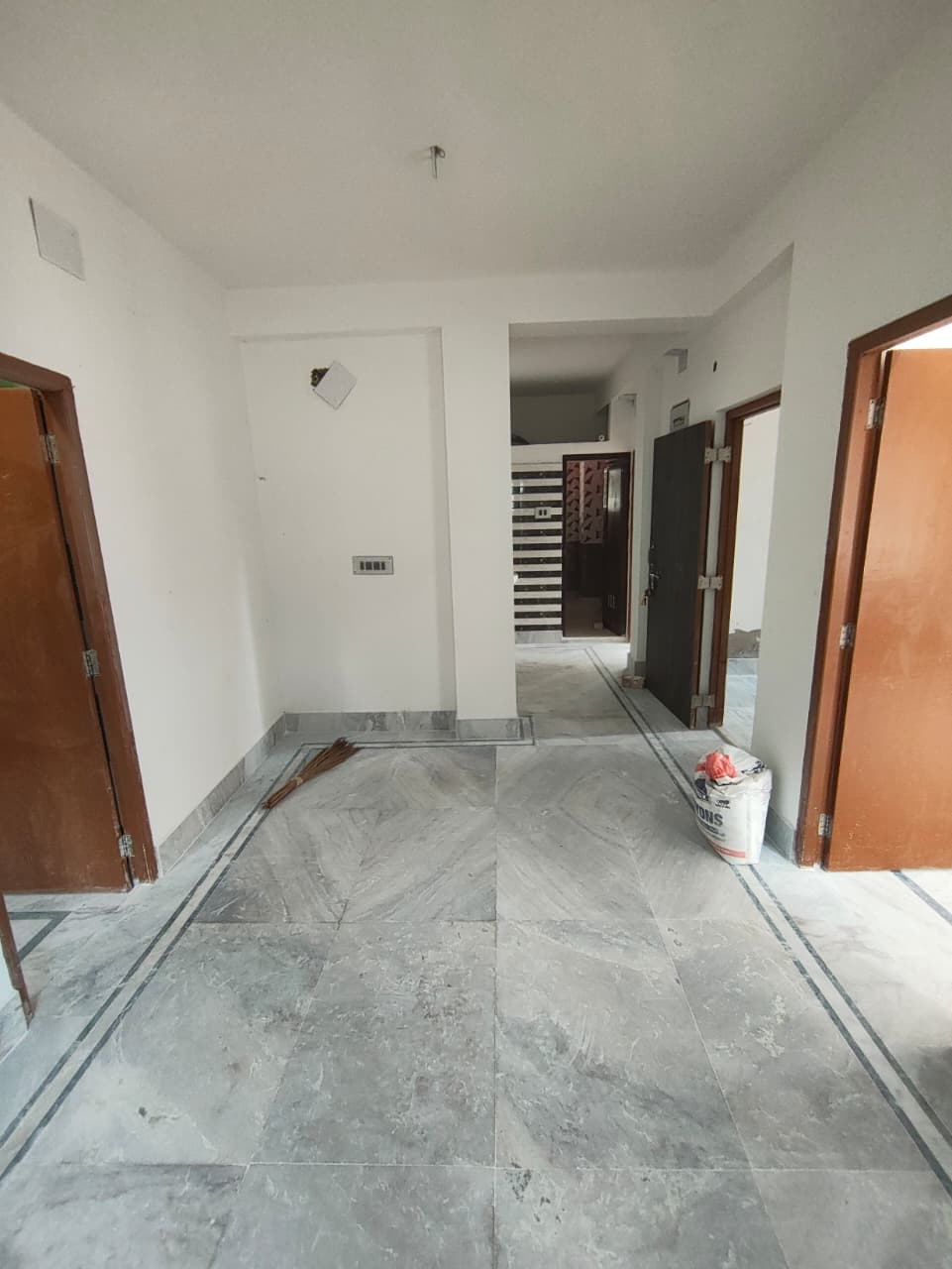 for-rent-3-bhk-flat-apartment-at-chinarpark1784726139