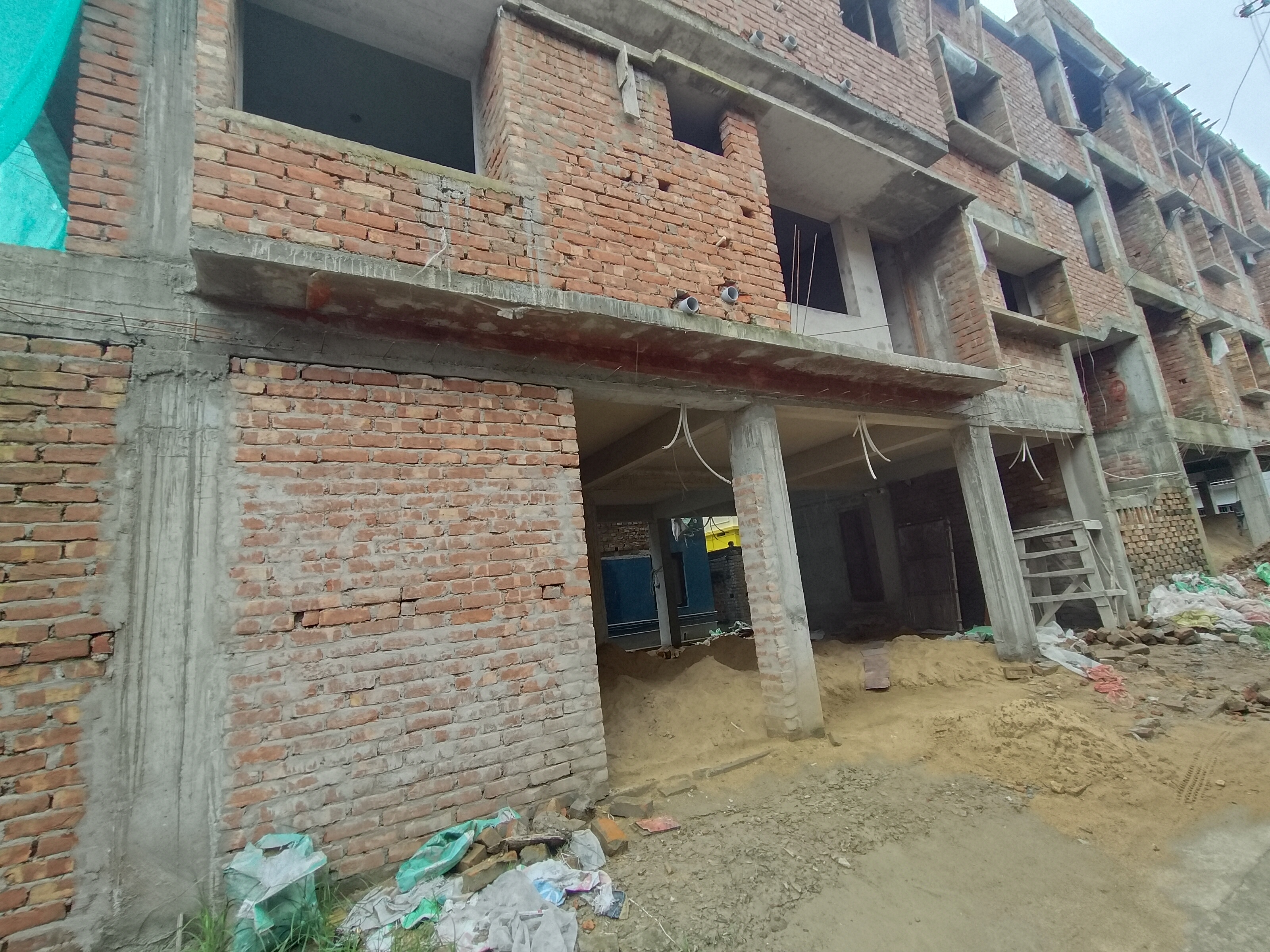 for-sale-3-bhk-flat-apartment-at-birati1784806302