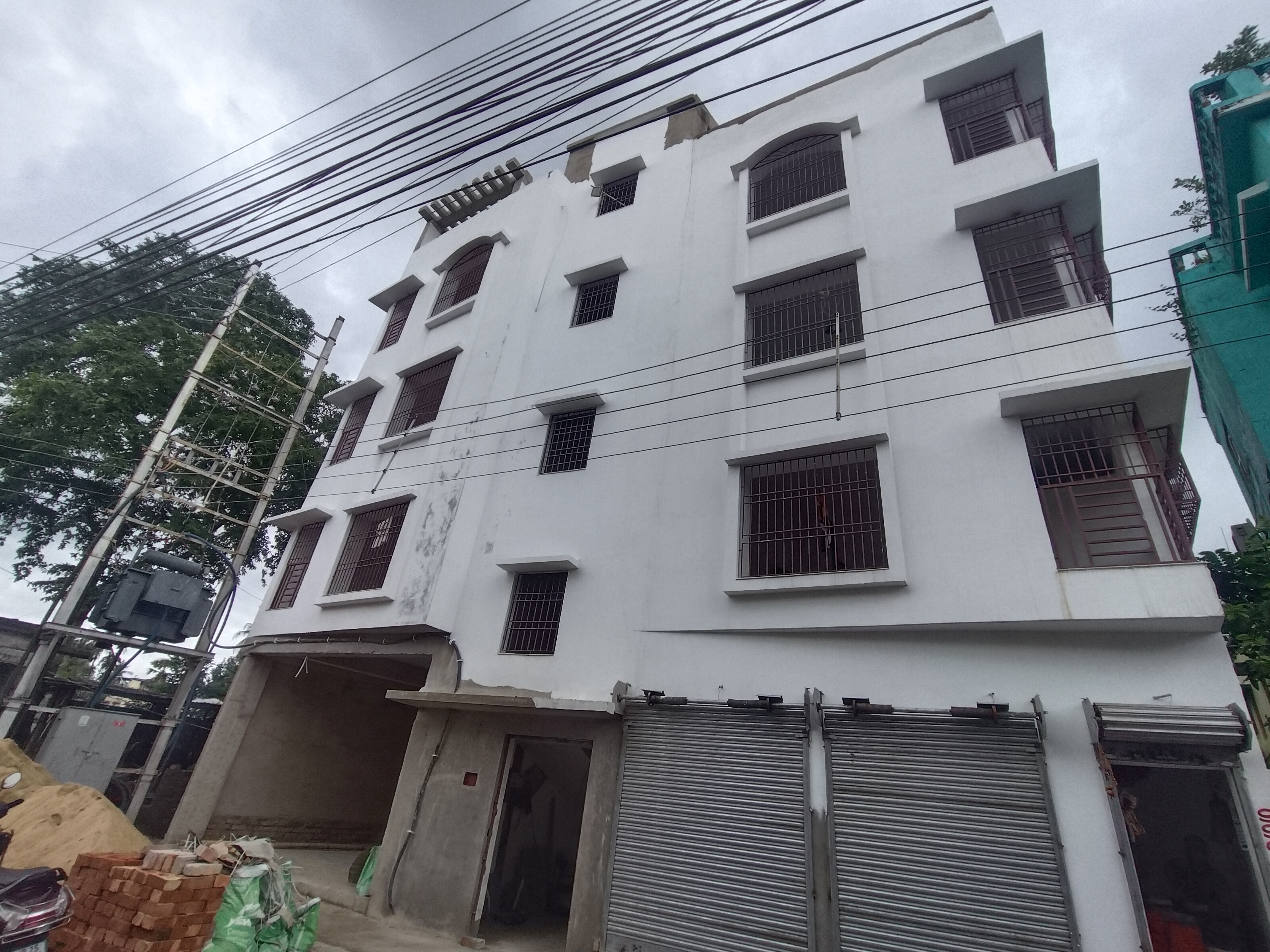 for-sale-2-bhk-flat-apartment-at-birati1785061013
